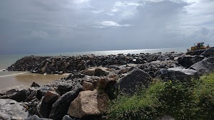 Felipe Gonzales Saraiva da Rocha Breakwater in Caucaia, brazil