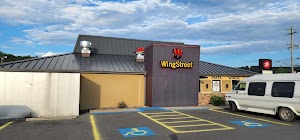 Pizza Hut in Petersburg, united states
