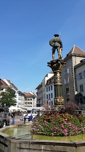 Landsknechtbrunnen in Schaffhausen, switzerland