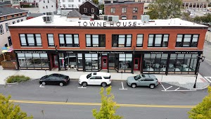 Towne House Fall River / Douro Steakhouse in Fall river, united states