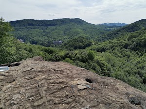 Piatra Scrisa in Căciulata, romania