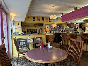 Floyd's Diner James Bay in Oak bay, canada