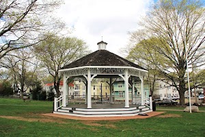 Veterans Park Gazebo in Attleboro, united states