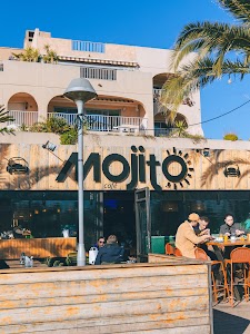 Mojito Café - Restaurant & Bar sur le port de Hyères in Hyères, france