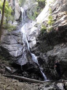Cascada Gardului in Căciulata, romania