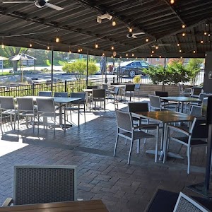 Gilroy's Kitchen + Pub + Patio in Des moines, united states