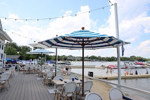 Lindy's Landing in Fox lake, united states