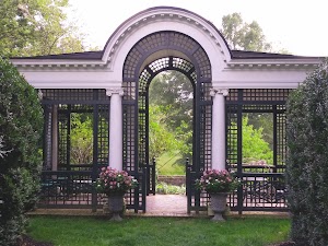 Oatlands Historic House & Gardens in Dulles, united states