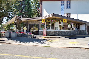 Beacon Drive In Restaurant in Oak bay, canada