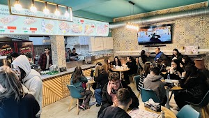 Happy Pizza Kebab in Căciulata, romania