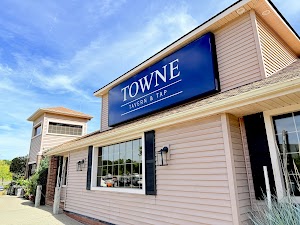 Towne Tavern in Attleboro, united states