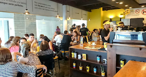 Tres Puntos Café in Maracaibo, venezuela