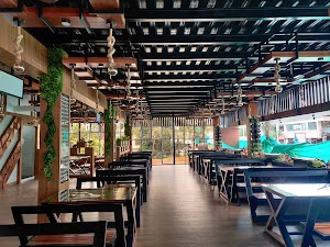 Newform Restaurant in Padinjarathara, india