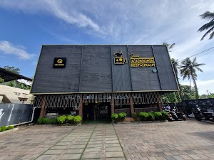 Javees Cinema Restaurant in Ashtamudi, india