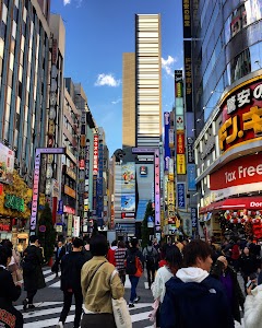 Shinjuku Golden-Gai in Cgi bin, japan