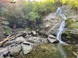 Lotrișor Waterfall in Căciulata, romania